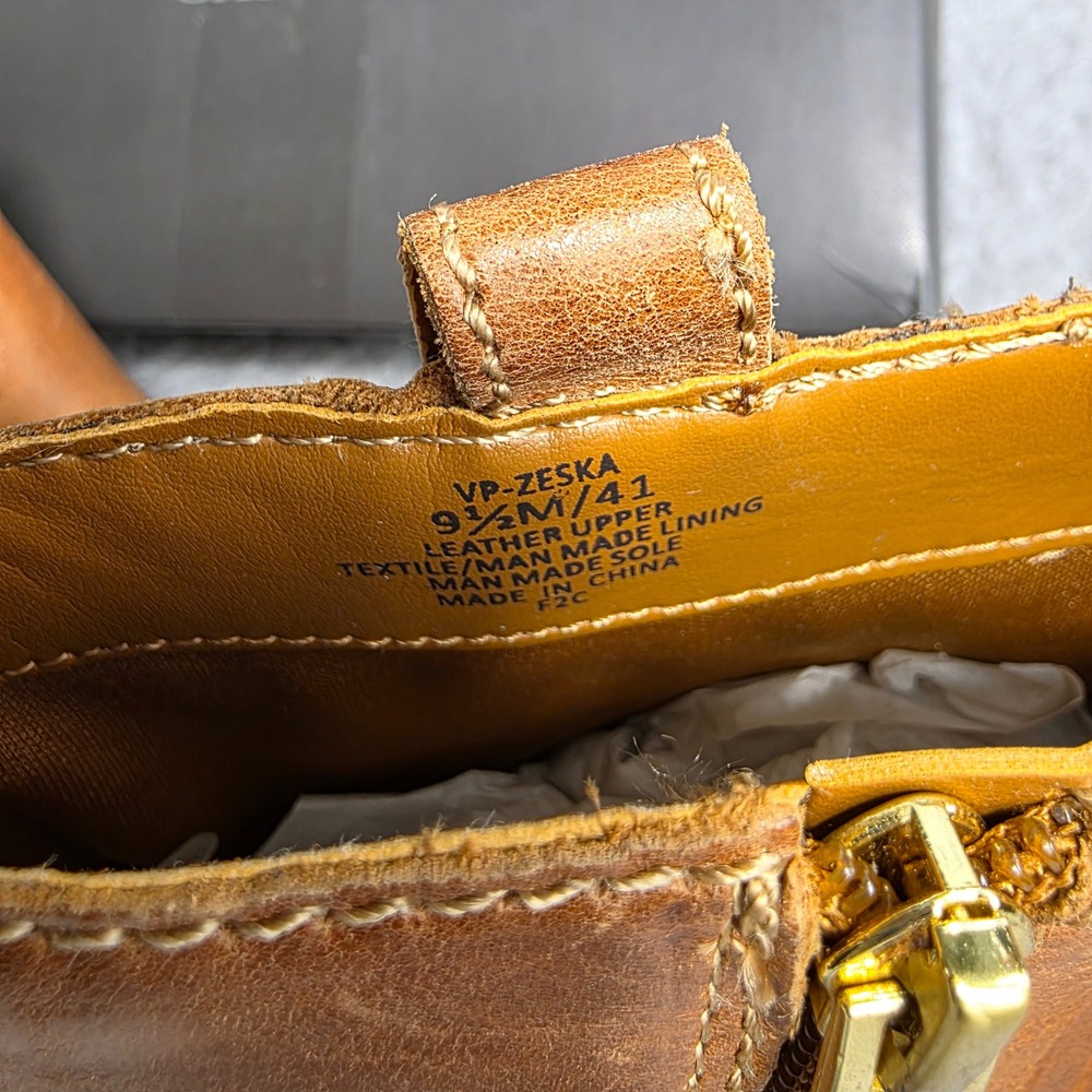 Vince Camuto Ankle Bootie Boots Distressed Leather Cognac Brown Womens 9.5 NEW - Picture 5 of 8